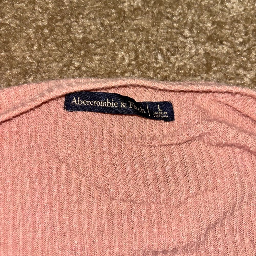 Abercrombie & Fitch ballet wrap sweater in a soft pink hue! Size L - Picture 9 of 12